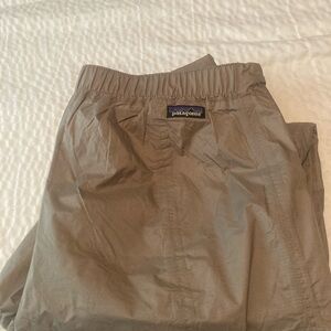 Patagonia Men's Cargo Pants in Tan